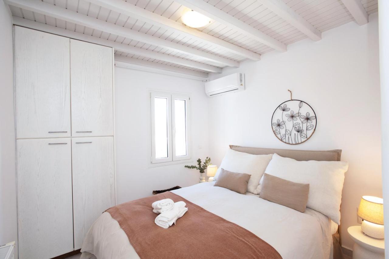 Sunny Roselani Mykonos Town